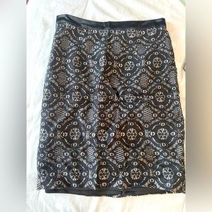 Forever 21 black mini lace business casual skirt size S